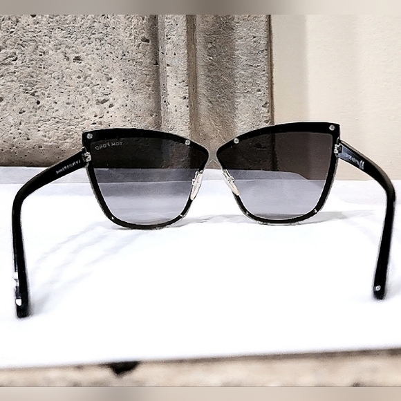 Tom Ford Sandrine-02 Mirrored Cat-Eye Sunglasses(TF0715) with Case (Women's) - Picture 10 of 13